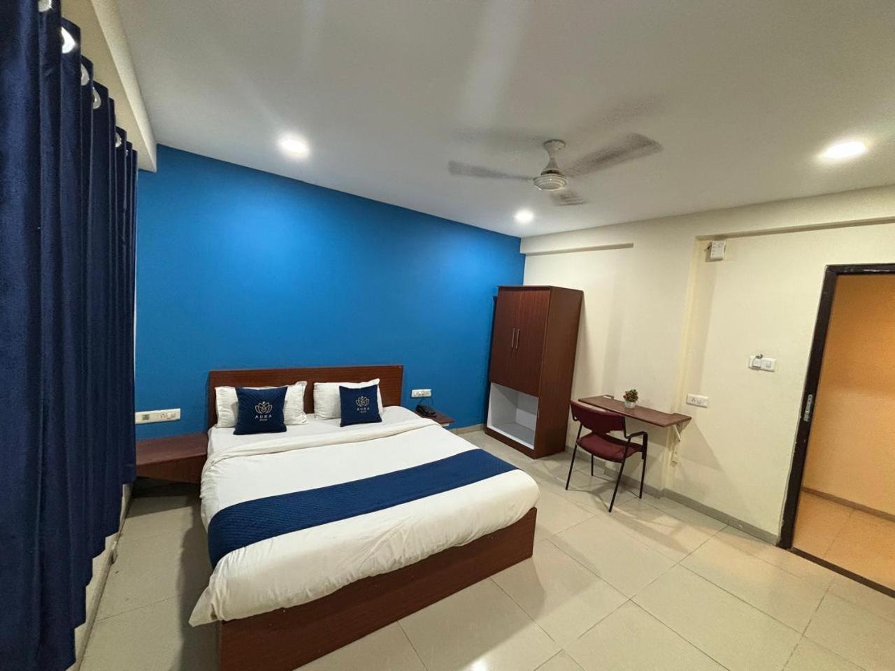 Hotel Aura Inn Ιντόρ Εξωτερικό φωτογραφία